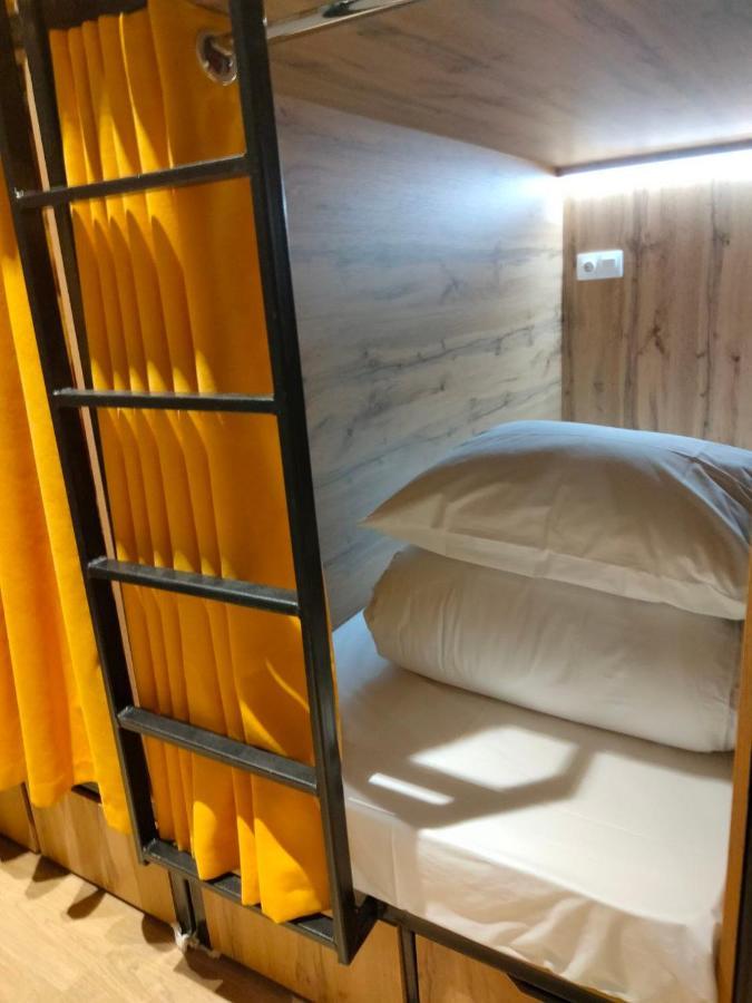 Hostel Bro Astana エクステリア 写真