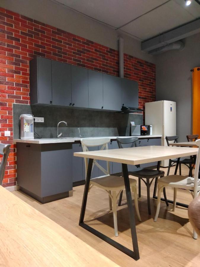 Hostel Bro Astana エクステリア 写真
