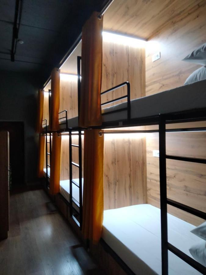 Hostel Bro Astana エクステリア 写真