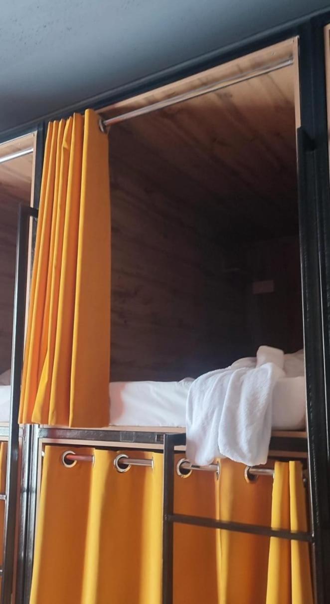 Hostel Bro Astana エクステリア 写真